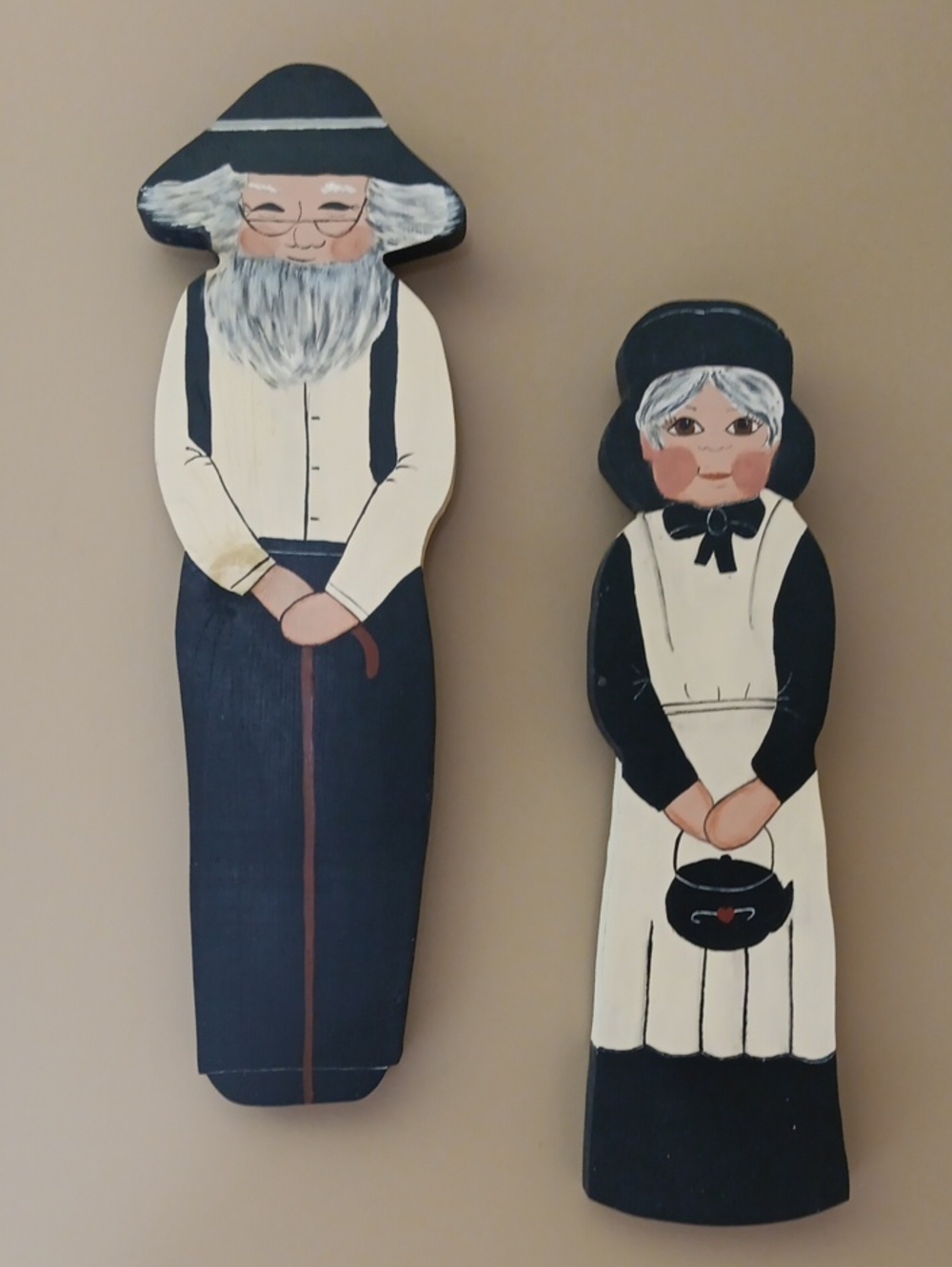 Vintage 90's Handpainted Amish Couple Wall Display.